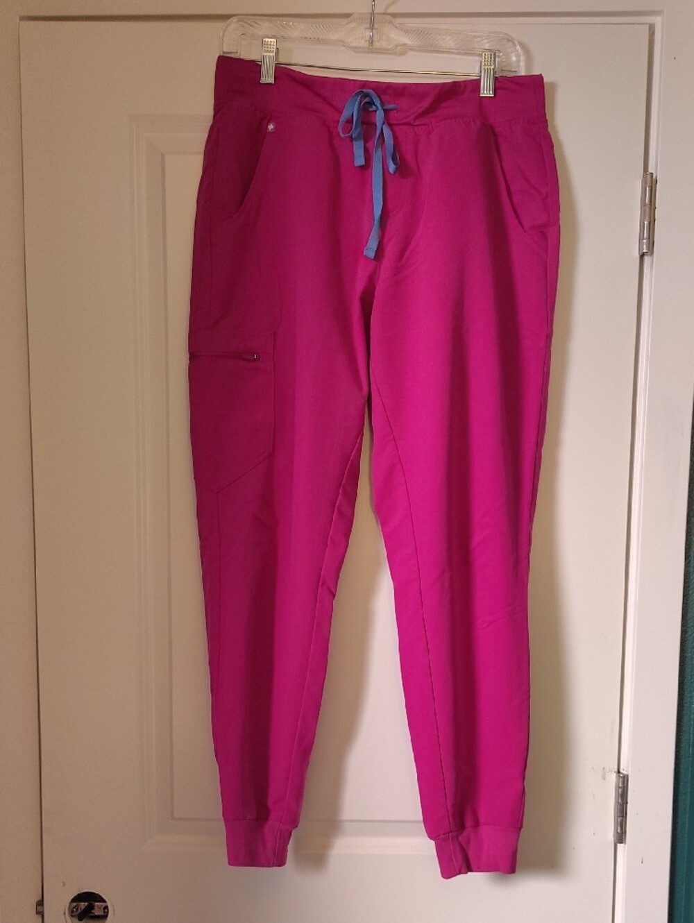Figs Raspberry Sobert Scrubs Set - Picture 3 of 8